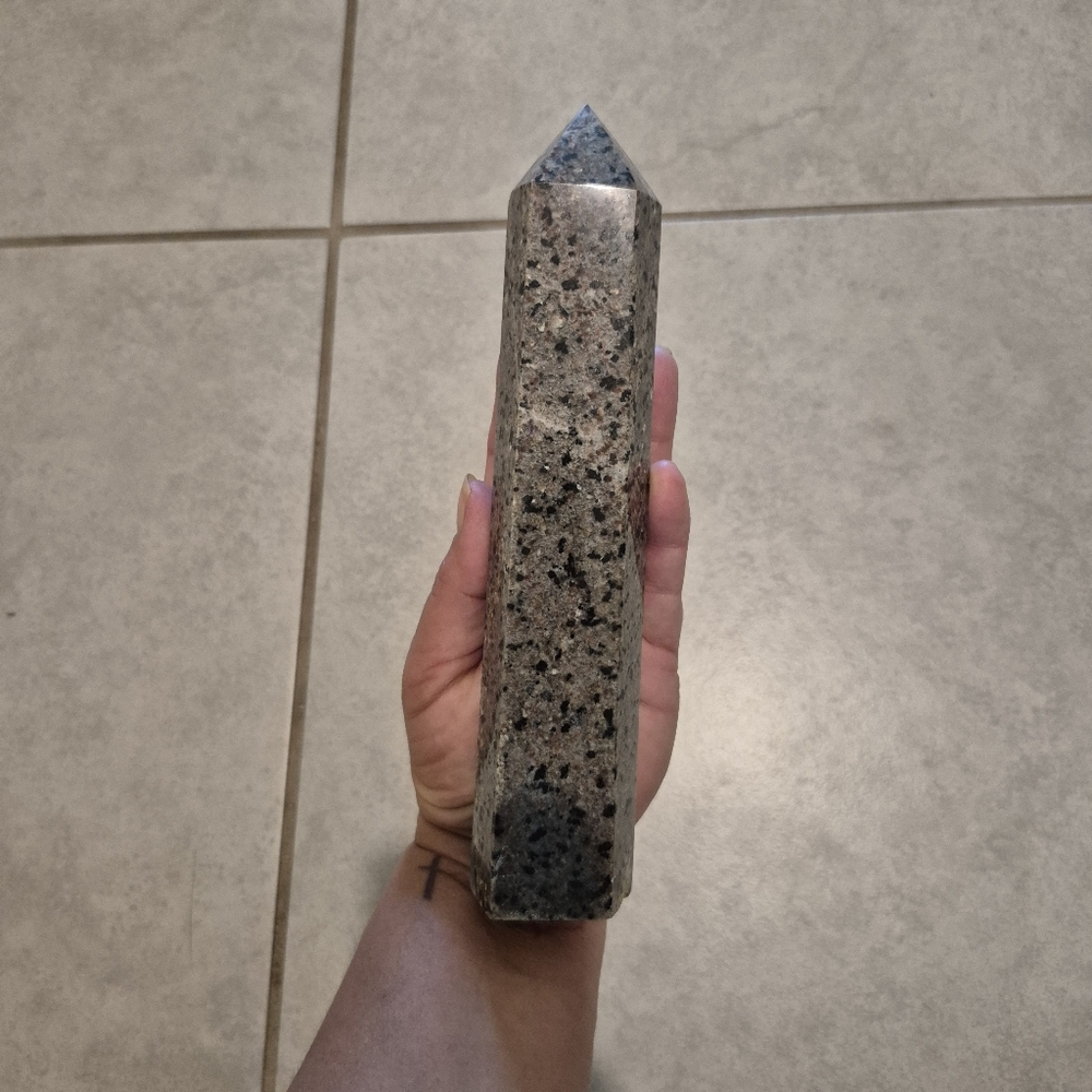 Natural Yooperlite UV Crystal Obelisk Tower #5 New - Picture 6 of 7